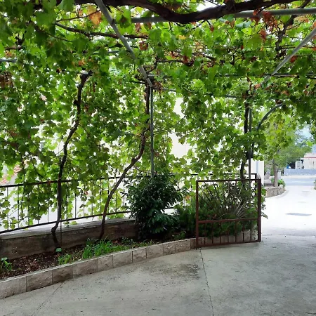 Guest house Apartman Ivanka Makarska